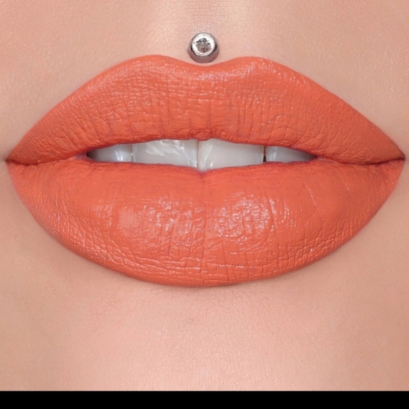 Jeffree Star velvet trap lipstick WYOMING ICED TEA NIB - Picture 2 of 2